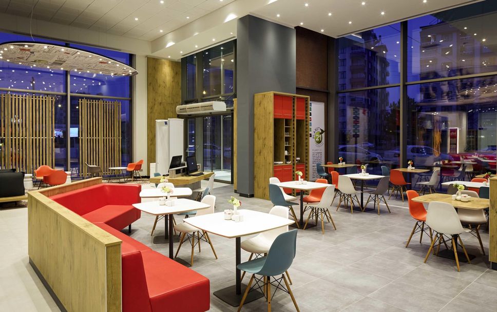 Restaurant Photo