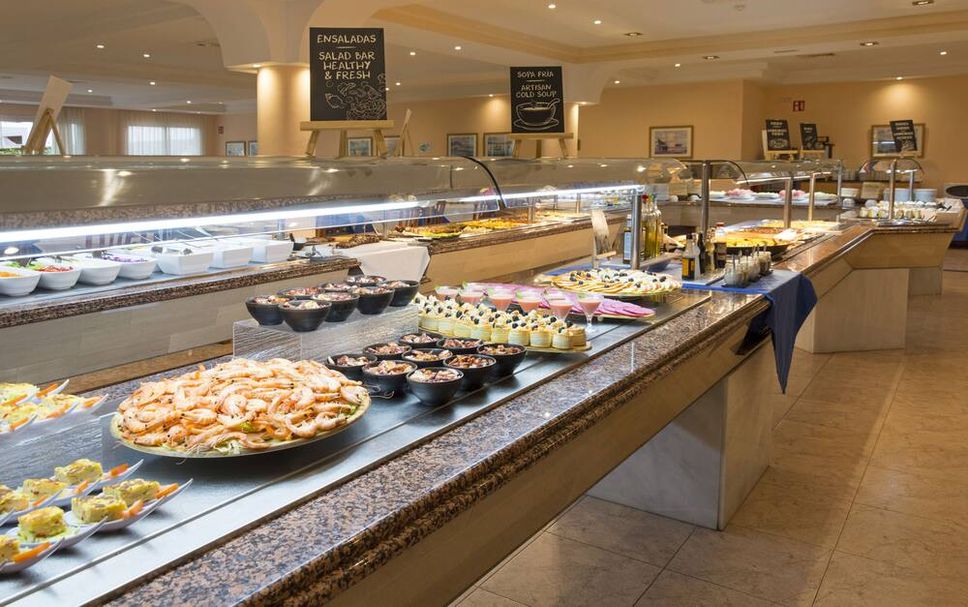 Buffet Photo