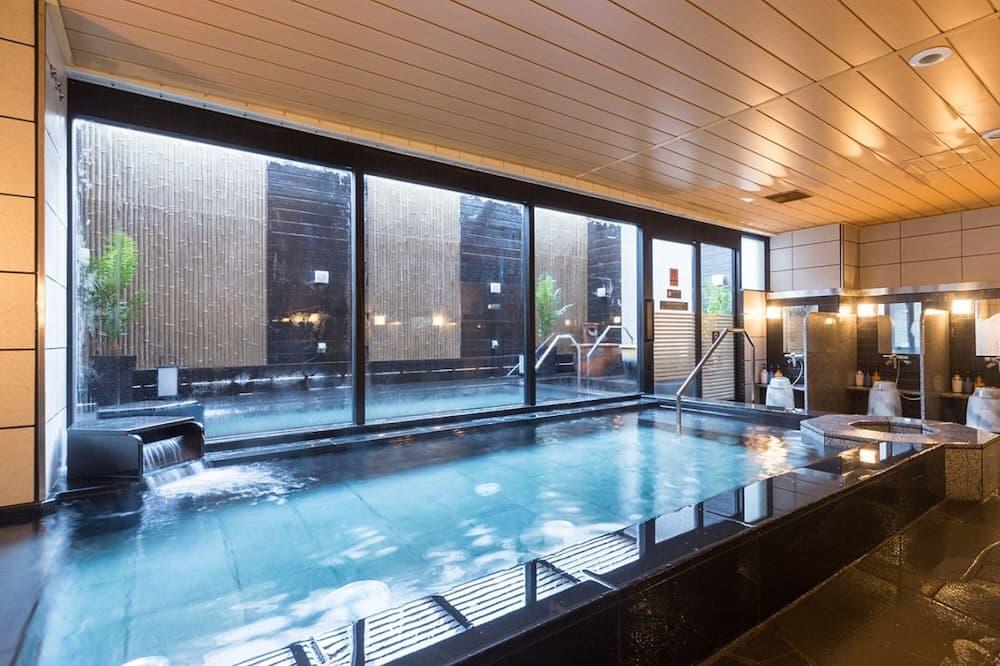Apa Hotel & Resort Nishishinjuku-Gochome-Eki Tower in Tokyo