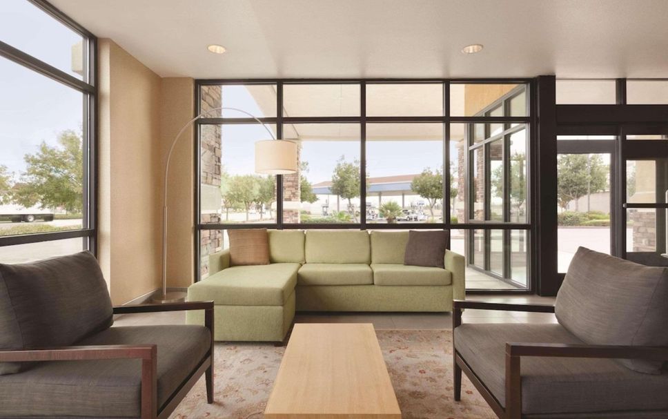 Lounge Photo