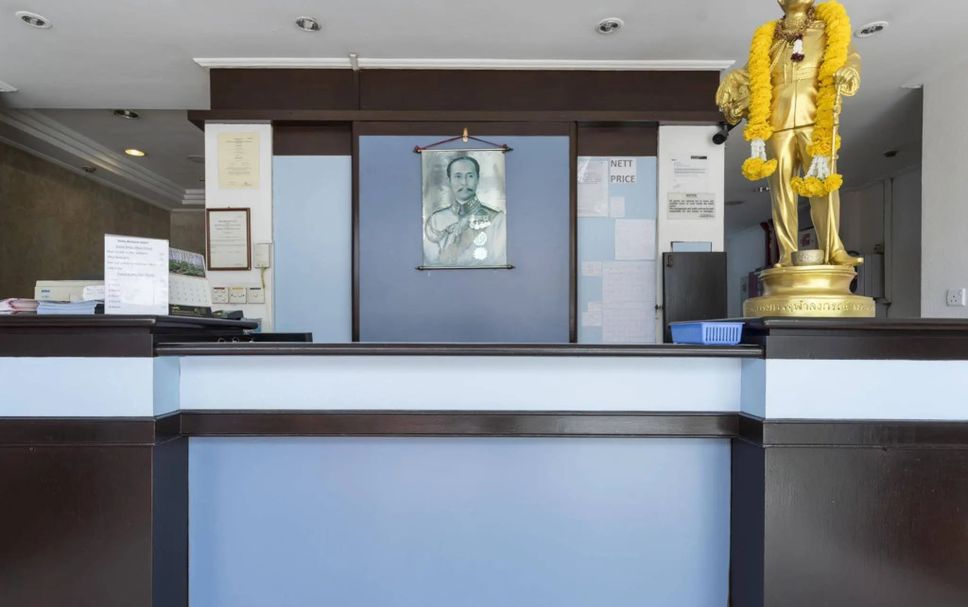 Front desk Photo