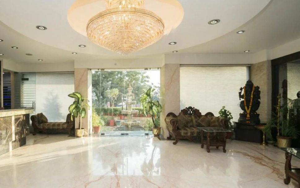 Lobby Photo