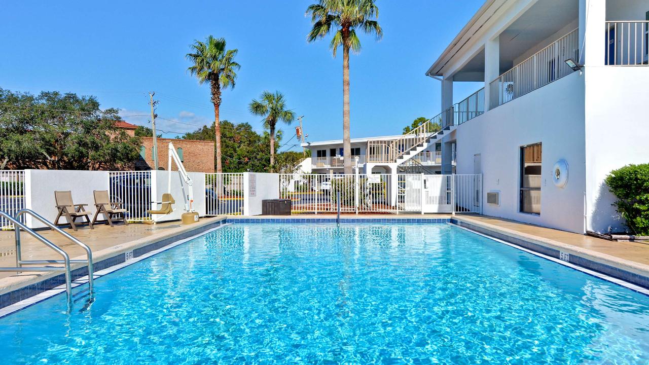 Motel 6 Destin, FL in Destin, United States from $63: Deals, Reviews