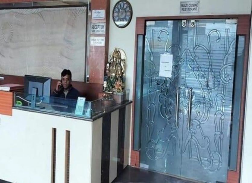 Front desk Photo