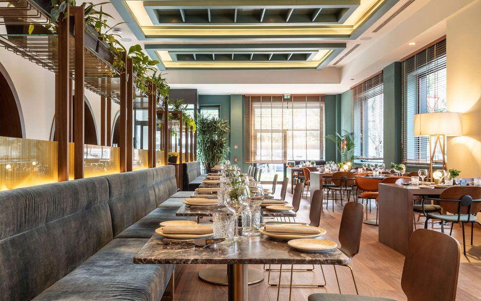 Restaurant Photo