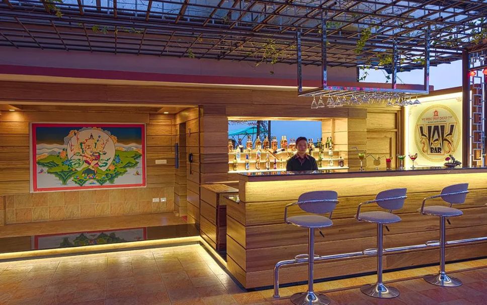 Bar Photo