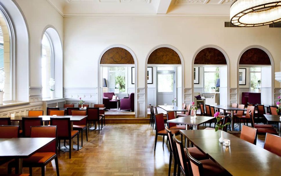 Restaurant Photo