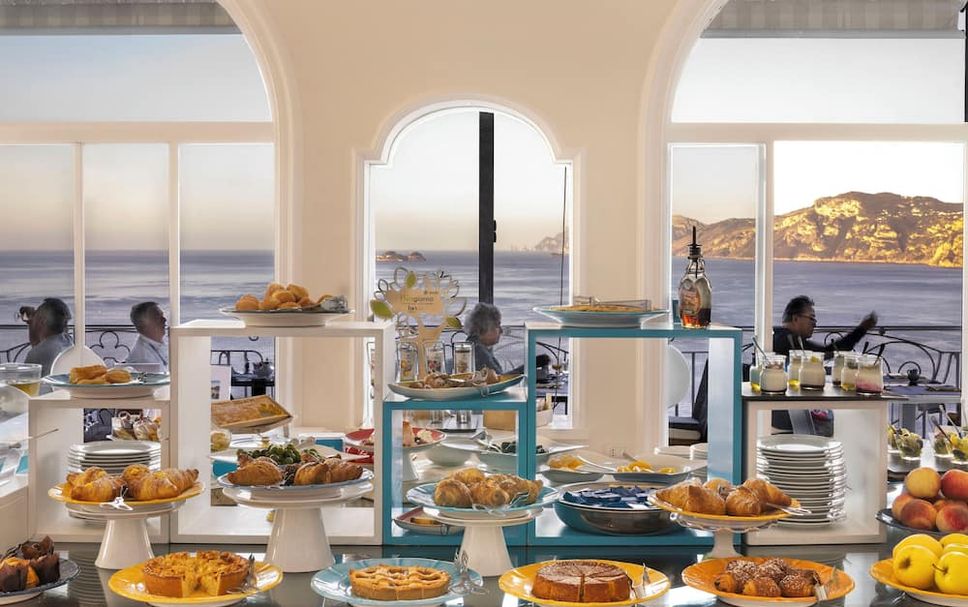 Buffet Photo