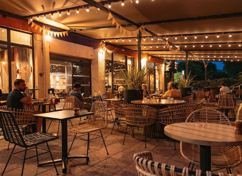 Restaurant Photo