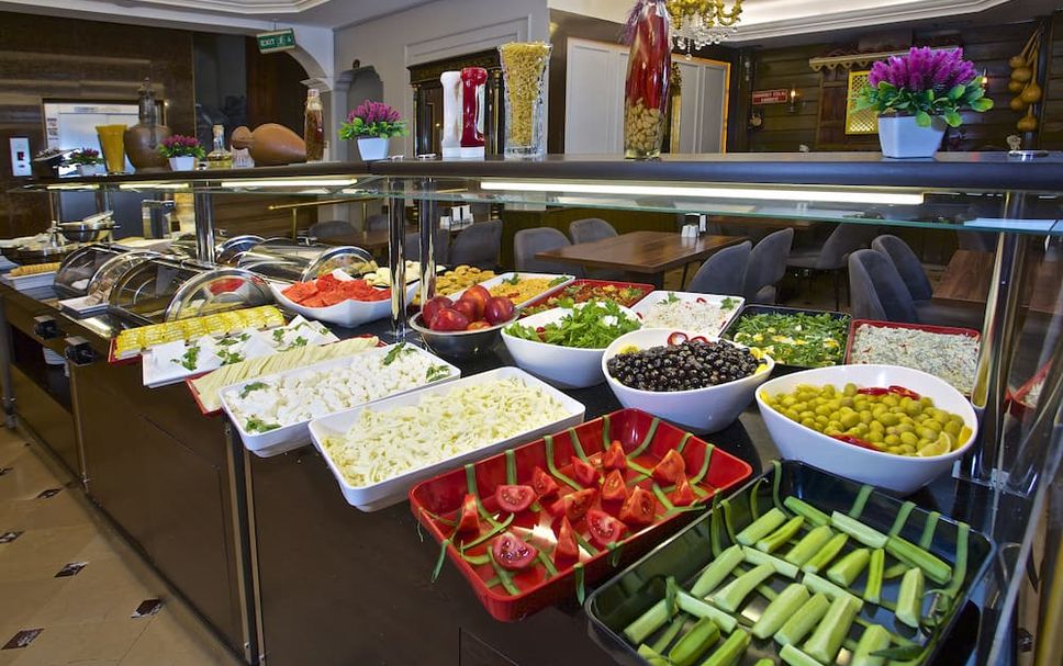 Buffet Photo