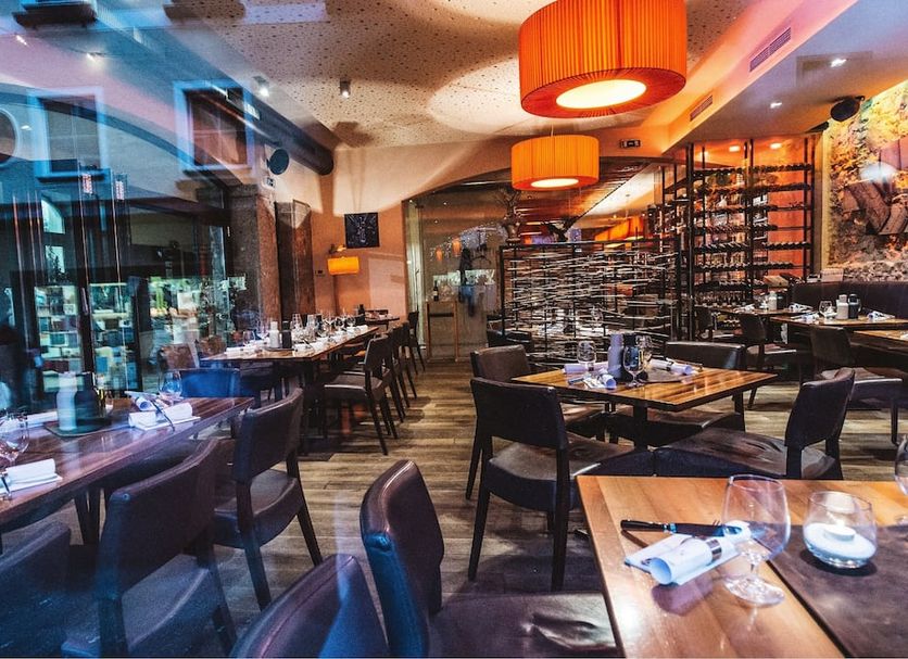 Restaurant Photo