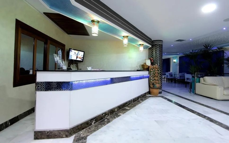 Front desk Photo