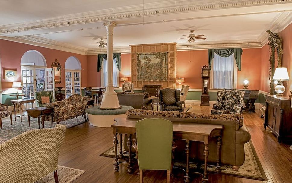 Lounge Photo