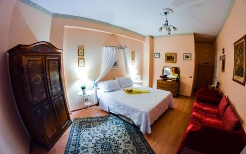Bedroom Photo