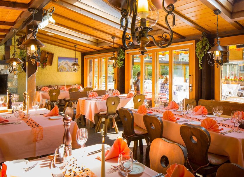 Restaurant Photo
