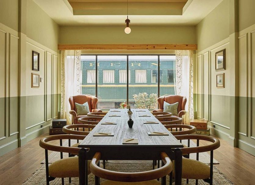 Dining room Photo