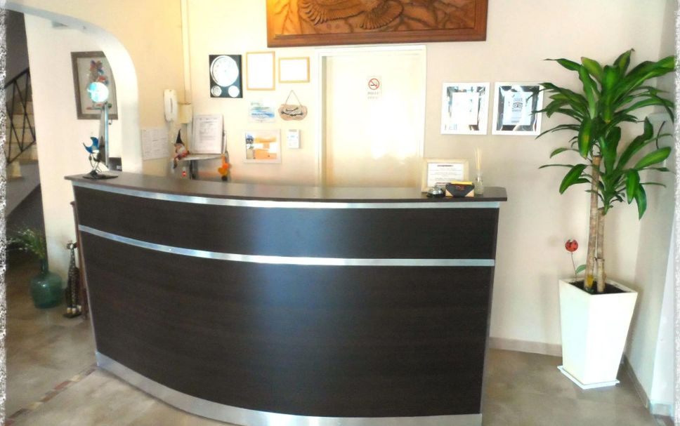 Front desk Photo
