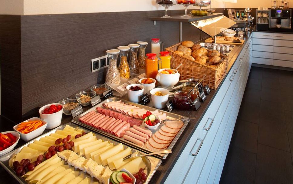 Buffet Photo