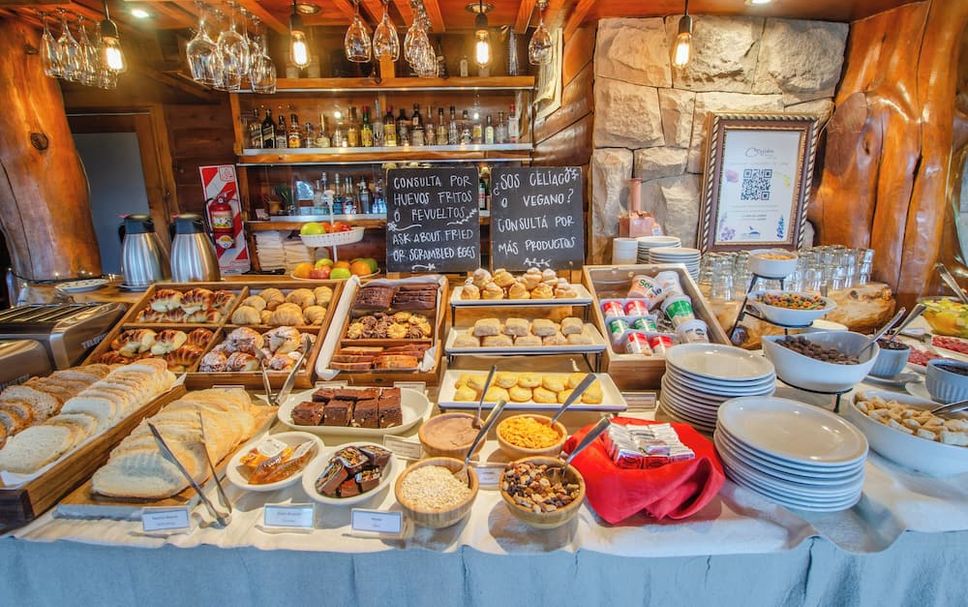 Buffet Photo