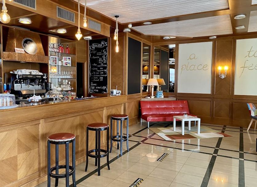 Bar Photo