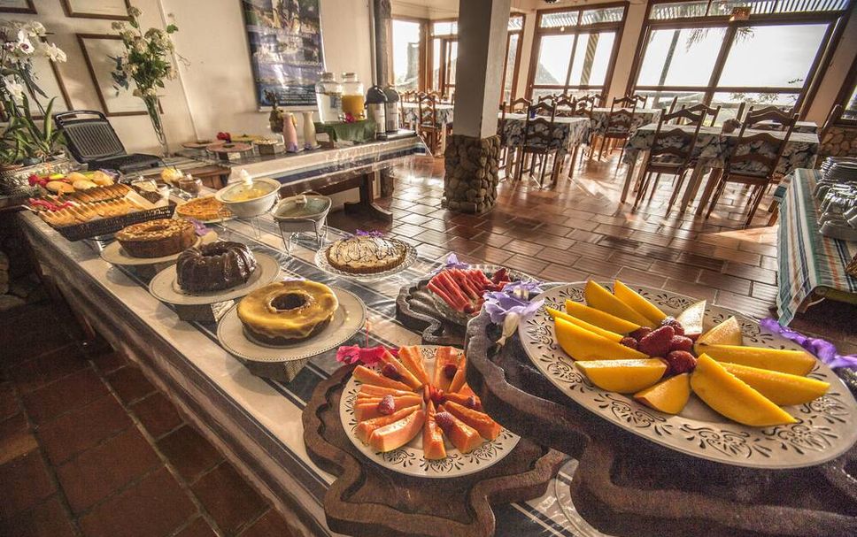 Buffet Photo