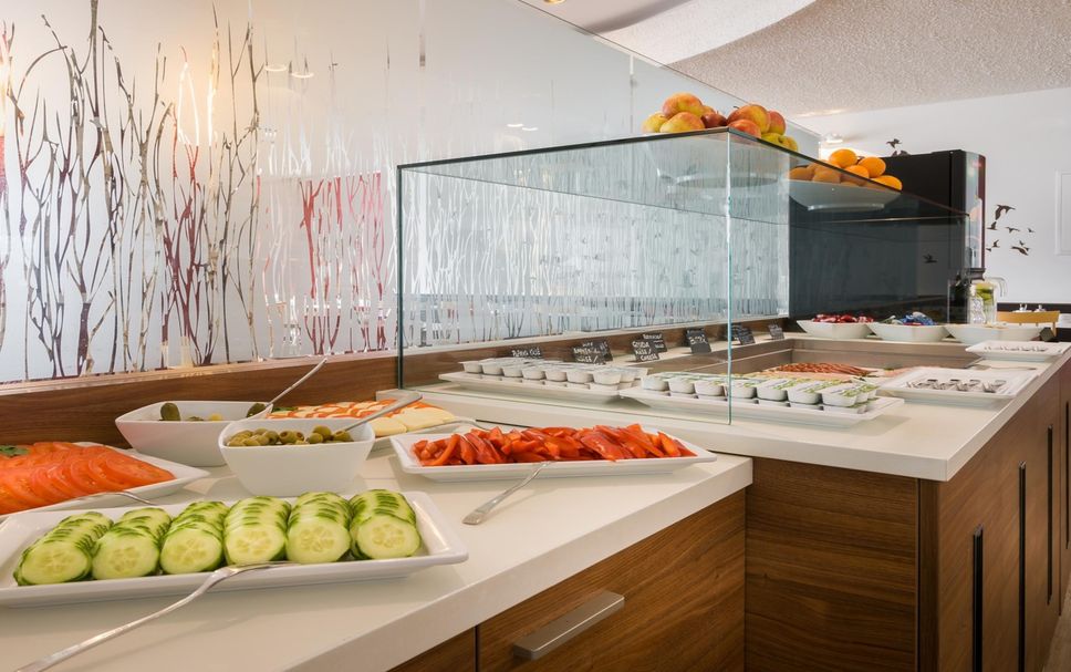 Buffet Photo