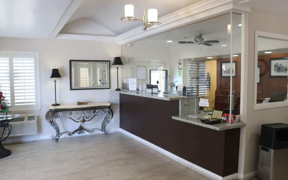 Front desk Photo