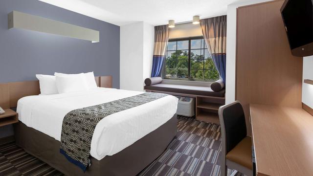 Microtel Inn & Suites By Wyndham Bwi Airport Baltimore in Linthicum