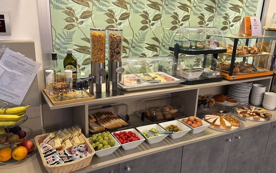 Buffet Photo