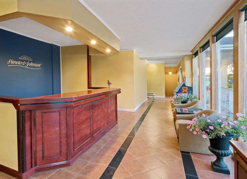 Front desk Photo