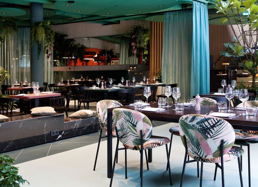 Restaurant Photo
