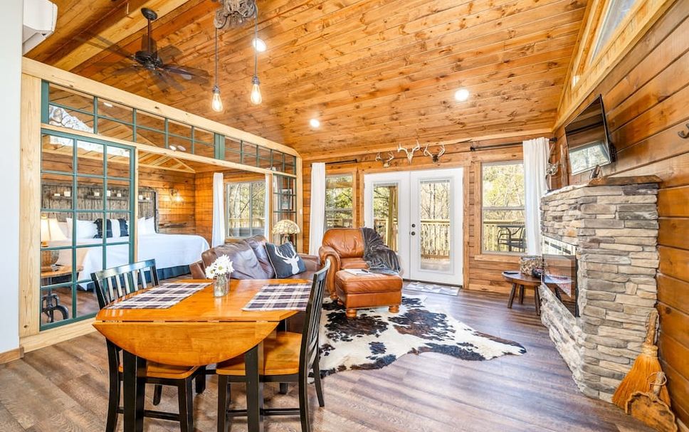 Dining room Photo