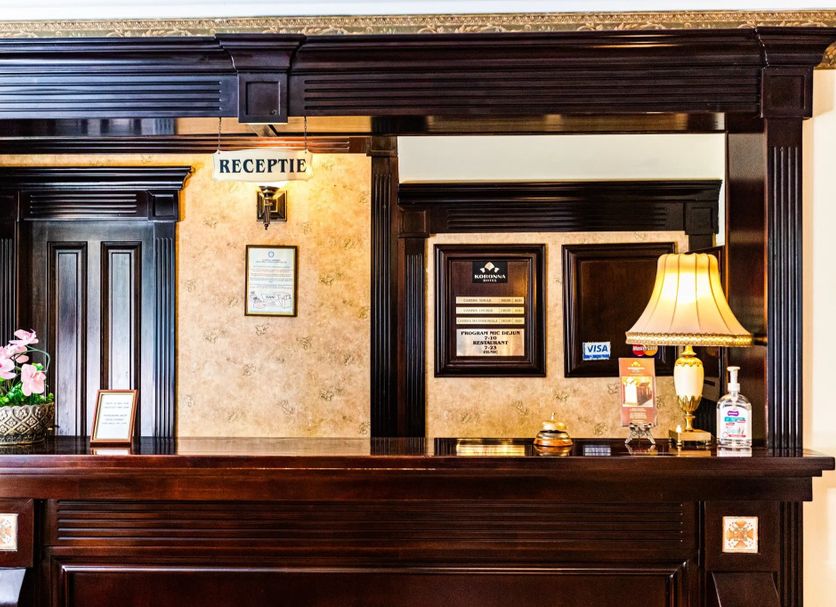 Front desk Photo