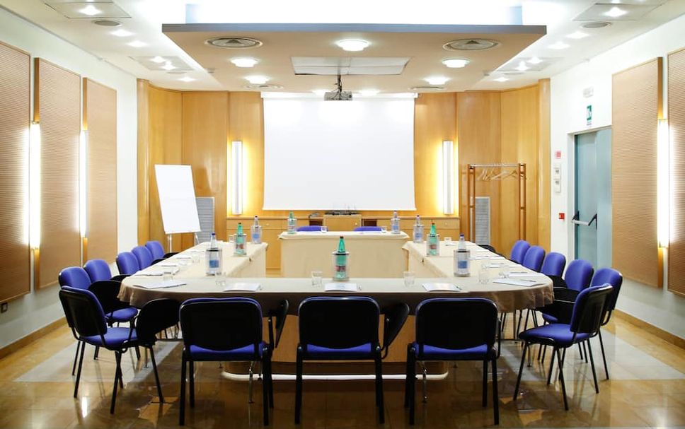 Conference room Photo