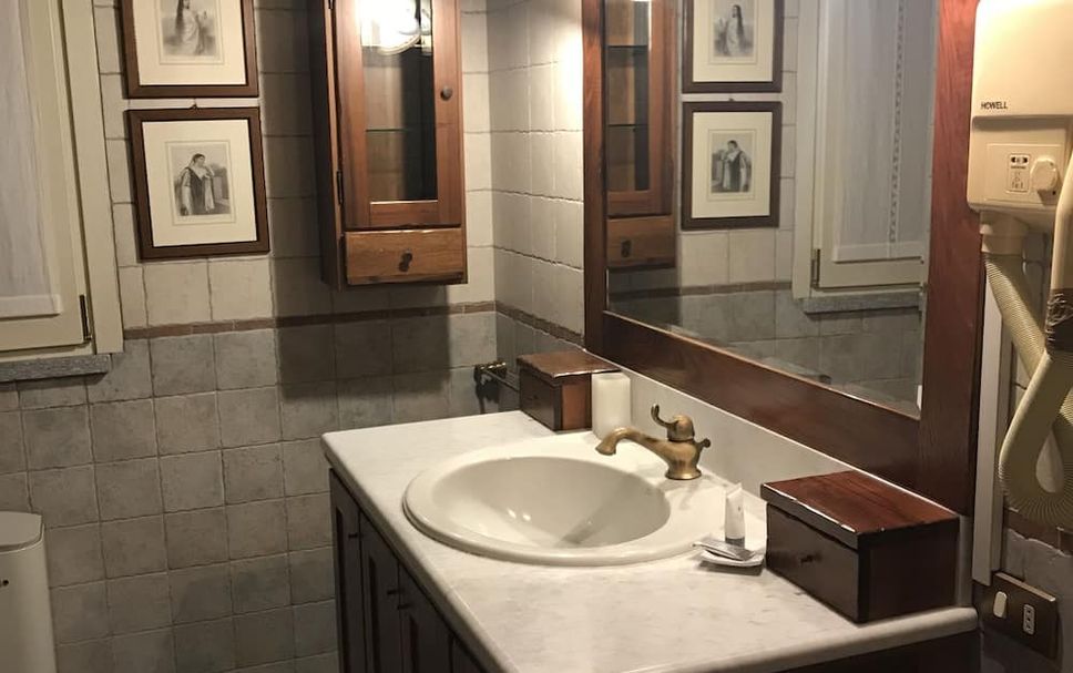 Bathroom Photo