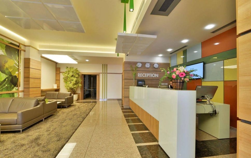 Front desk Photo