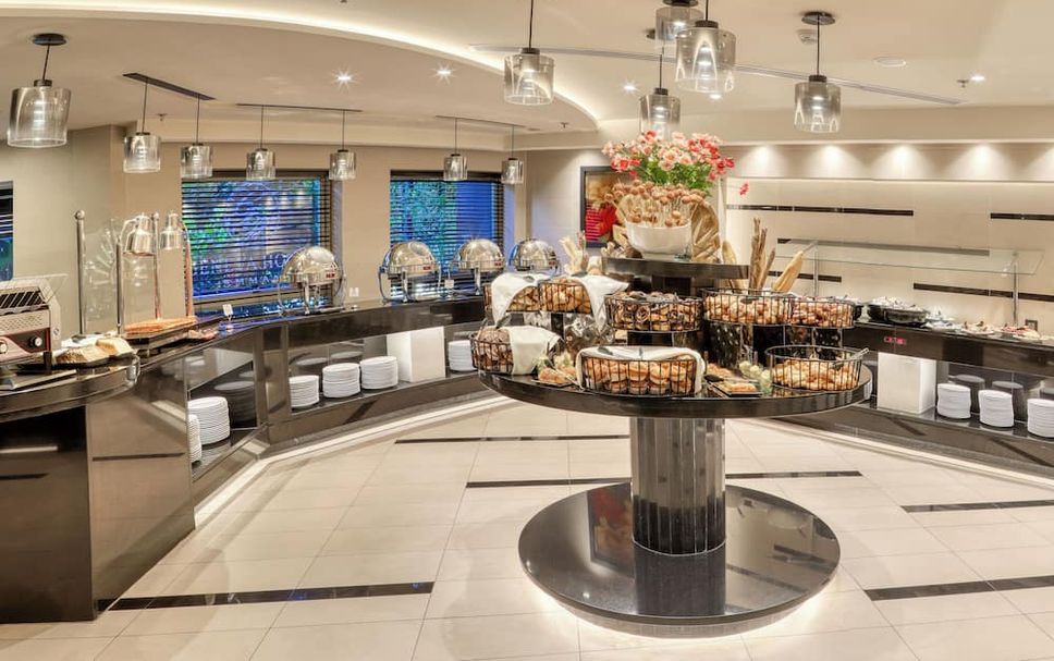 Buffet Photo