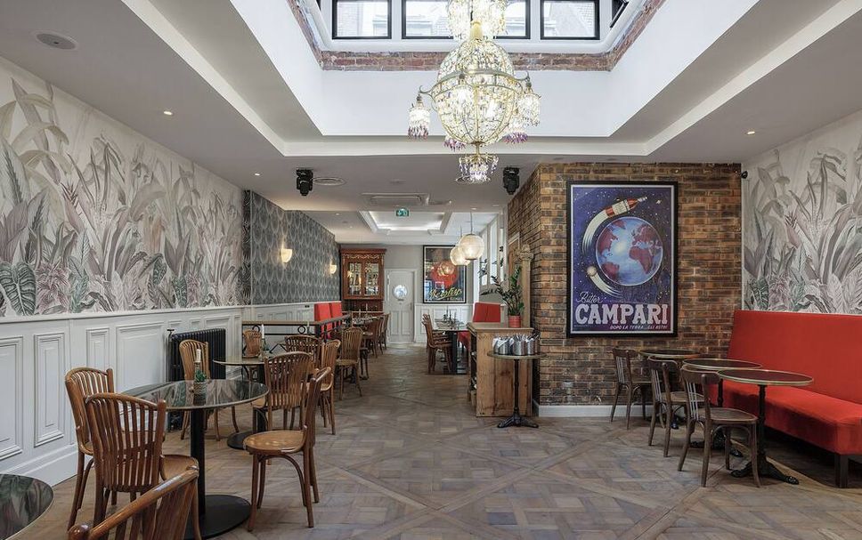 Restaurant Photo
