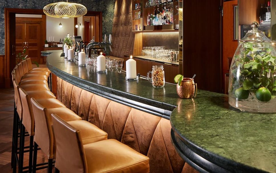 Bar Photo