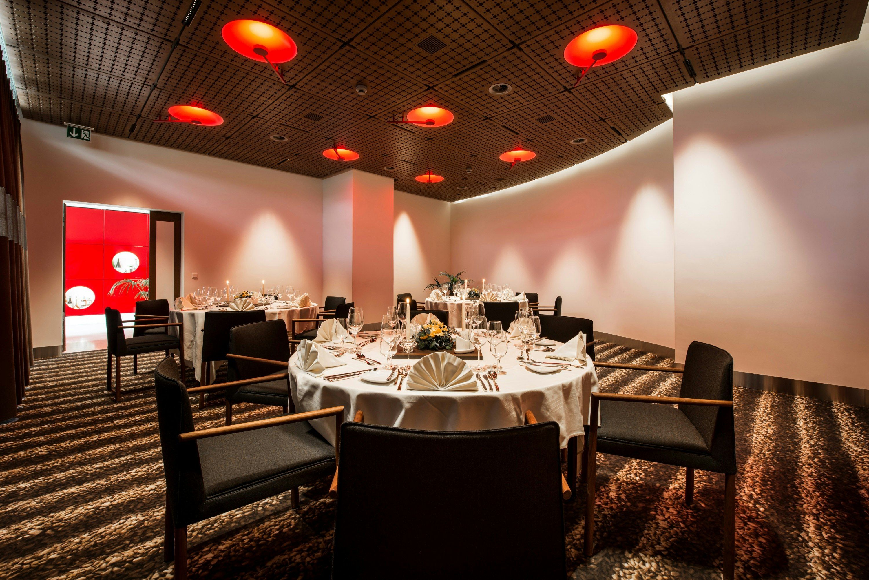Banquet hall Photo