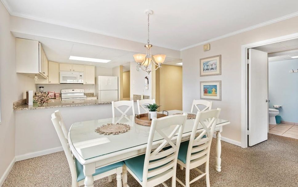 Dining room Photo
