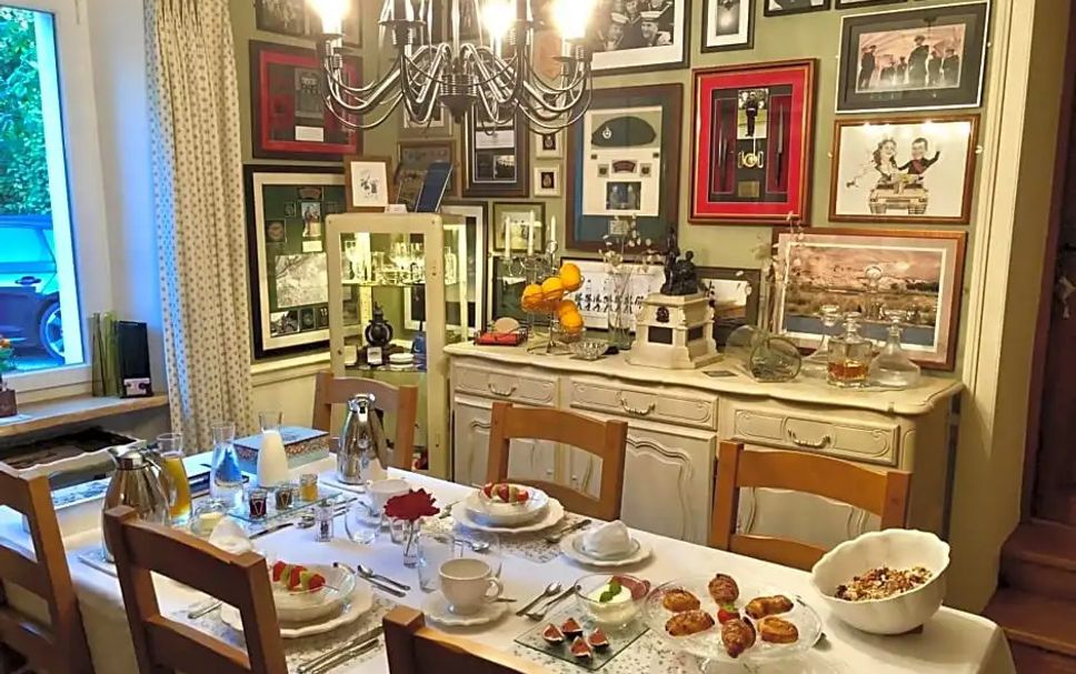 Dining room Photo