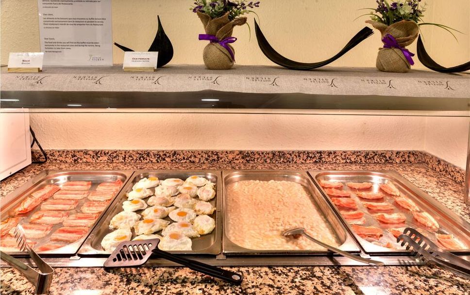 Buffet Photo