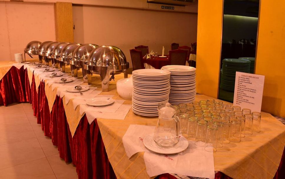 Buffet Photo