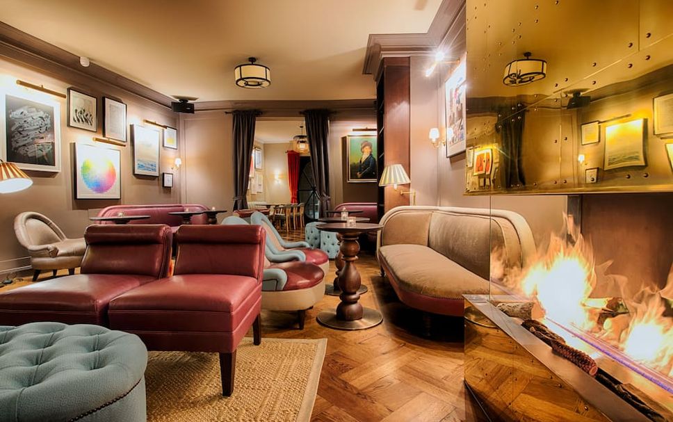 Lounge Photo
