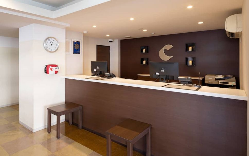 Front desk Photo