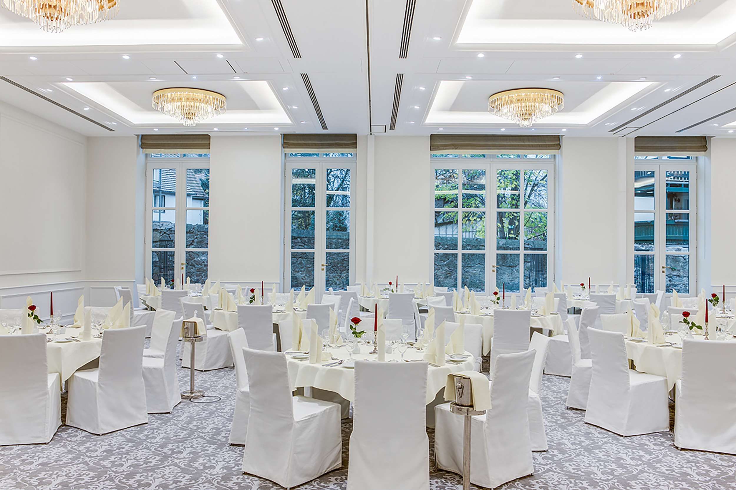 Banquet hall