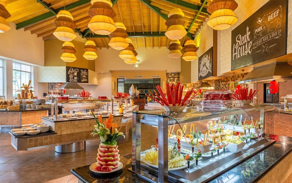 Buffet Photo