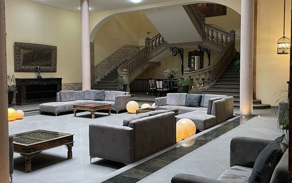 Lounge Photo