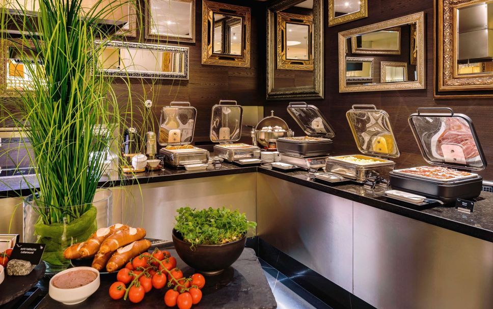 Dining room Photo